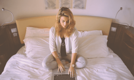 5-Dangers-and-Concerns-of-Online-Dating-that-You-Need-to-Know-by-Maureen-Tara-Nelson