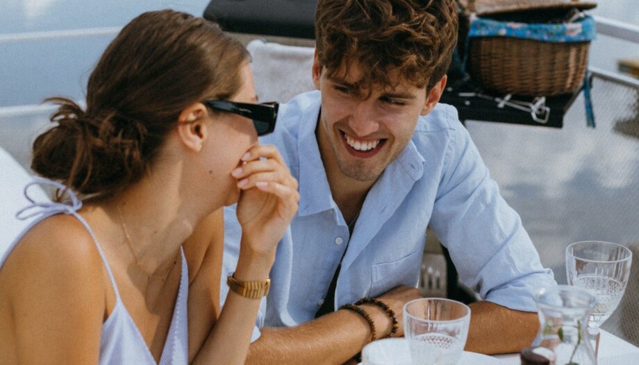 ONETWOpexels-koolshooters-9750735