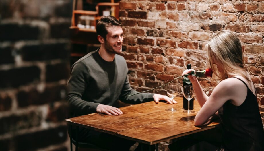 pexels-katerina-holmes-5911145